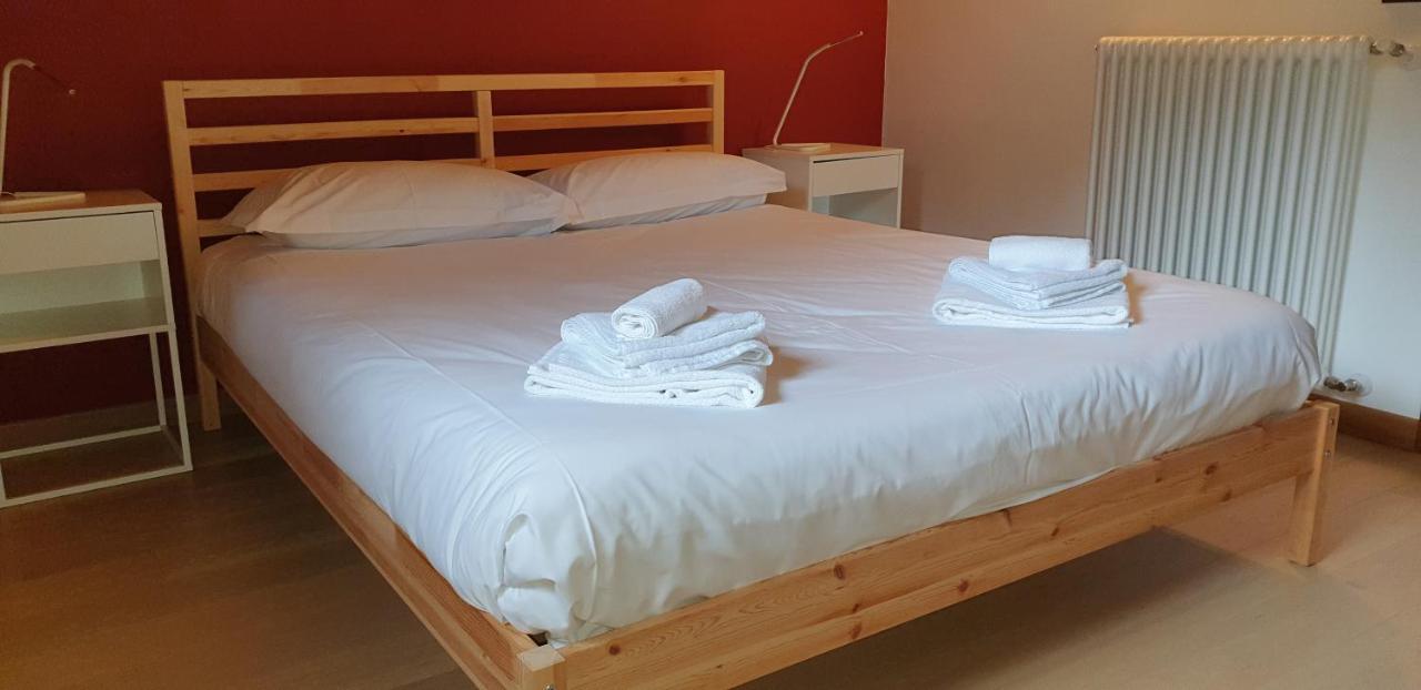 Appartamento Residenza Lavinia Monforte dʼAlba Extérieur photo